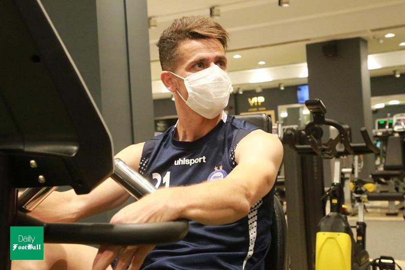 عکس| واکنش وریا غفوری به صحبت های حسن عباسی علیه سلبریتی ها عکس| واکنش وریا غفوری به صحبت های حسن عباسی علیه سلبریتی ها | دیلی فوتبال