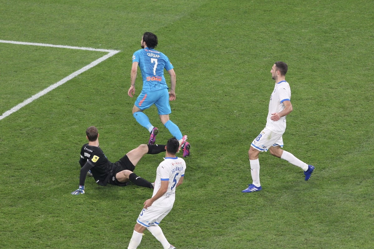 نتیجه بازی زنیت و دینامو مسکو| پیروزی زنیت با پاس گل سردار آزمون | دیلی فوتبال