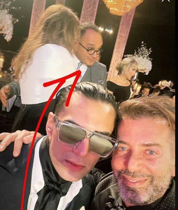 عکس| احسان کرمی و برزو ارجمند در مراسم عروسی ساسی مانکن عکس| احسان کرمی و برزو ارجمند در مراسم عروسی ساسی مانکن | دیلی فوتبال