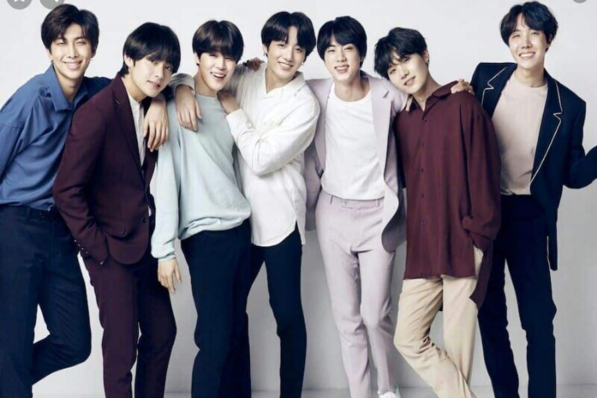 فیلم| نظرات عجیب طرفداران بی تی اس در ایران | دیلی فوتبال