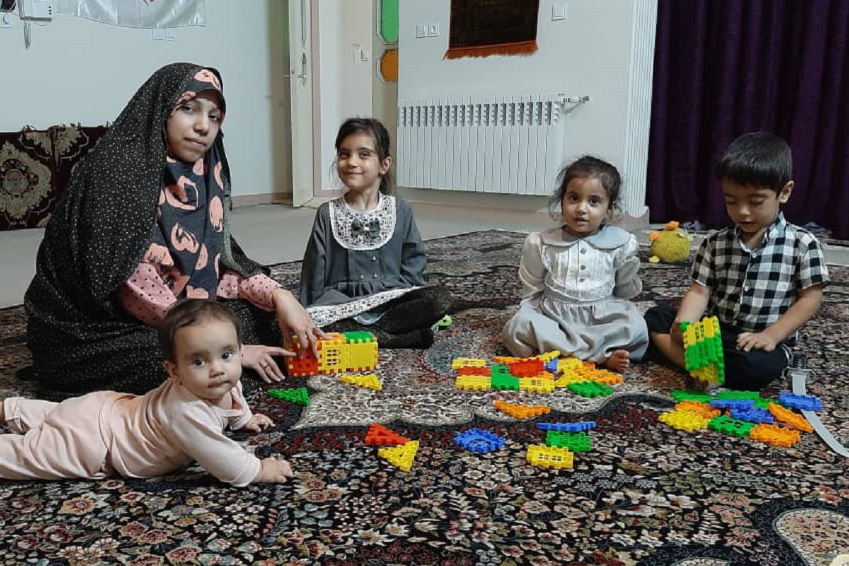 عکس| جوانترین مادر دهه هشتادی ایران با 4 فرزند را ببینید