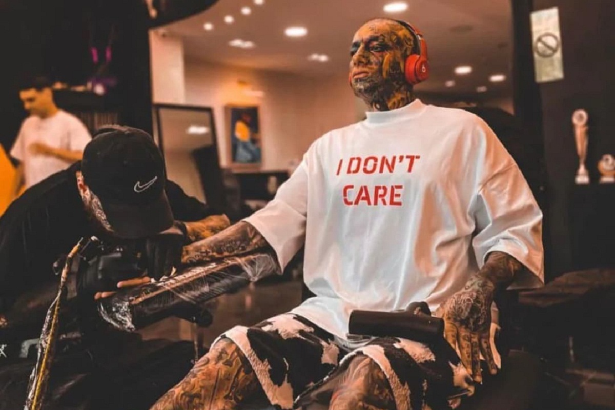 پشیمانی امیر تتلو از تتو: هرکس هرچه به دستش رسیده روی بدنم کشیده است! | دیلی فوتبال