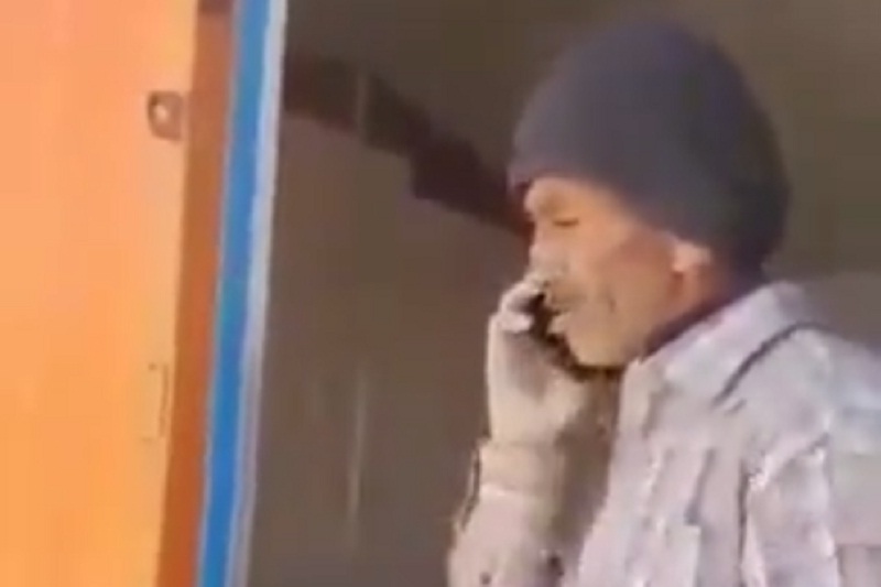 فیلم| انگلیسی صحبت کردن مردی که در دماوند قاطر اجاره می دهد! فیلم| انگلیسی صحبت کردن مردی که در دماوند قاطر اجاره می دهد! | دیلی فوتبال