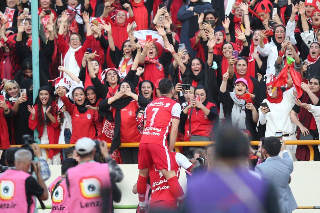 واکنش باشگاه سپاهان به توهین وقیحانه هواداران به دختران پرسپولیس واکنش باشگاه سپاهان به توهین وقیحانه هواداران به دختران پرسپولیس | دیلی فوتبال
