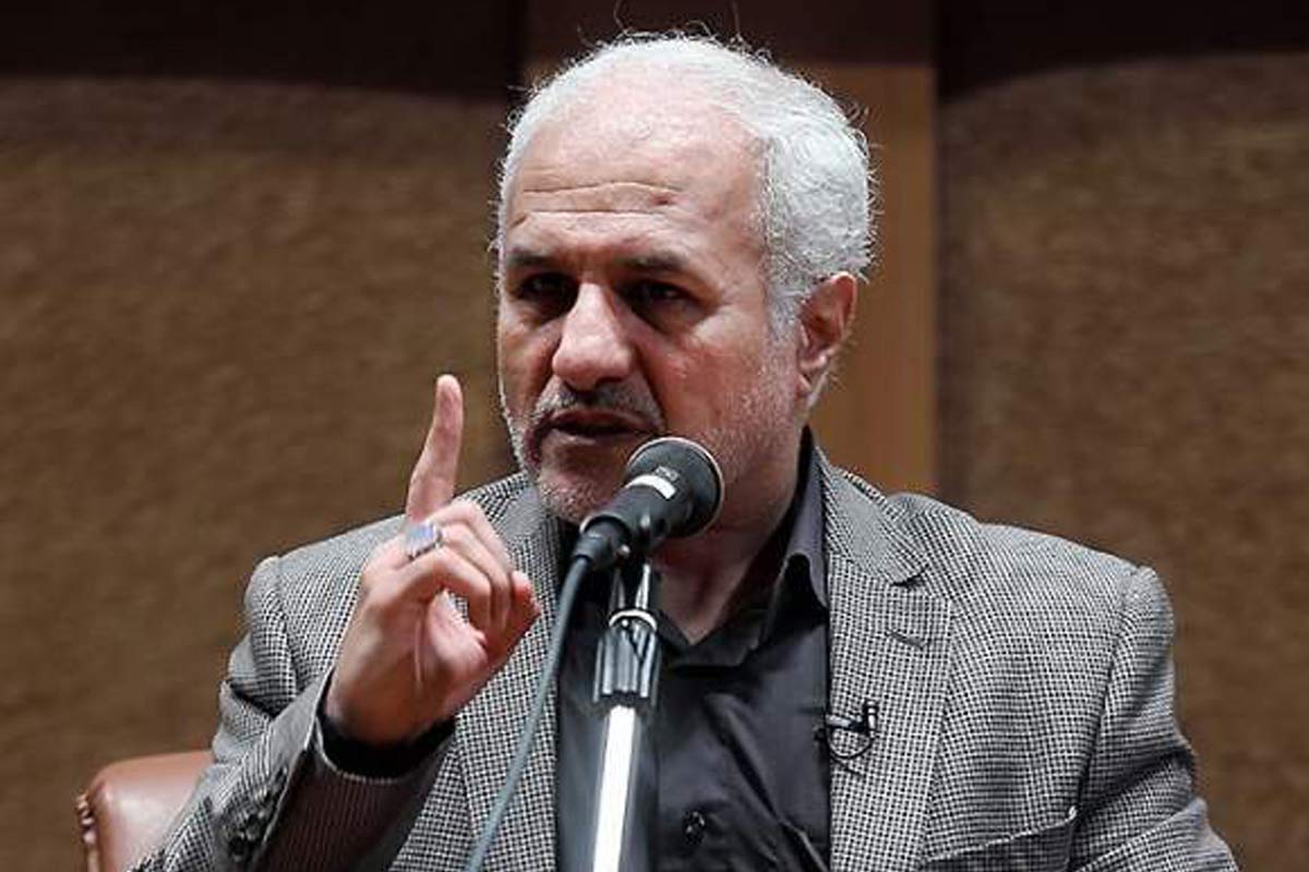 فیلم| صحبت های جنجالی حسن عباسی: علی کریمی و فوتبالیست ها به فکر بی حجابی زنان خود هستند نه مهسا امینی | دیلی فوتبال