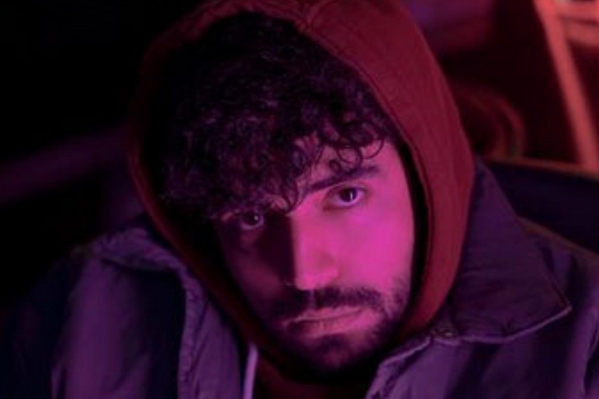 عکس| واکنش کارگردان عصر جدید به بازداشت شروین حاجی پور خواننده آهنگ «برای» در اینستاگرام | دیلی فوتبال