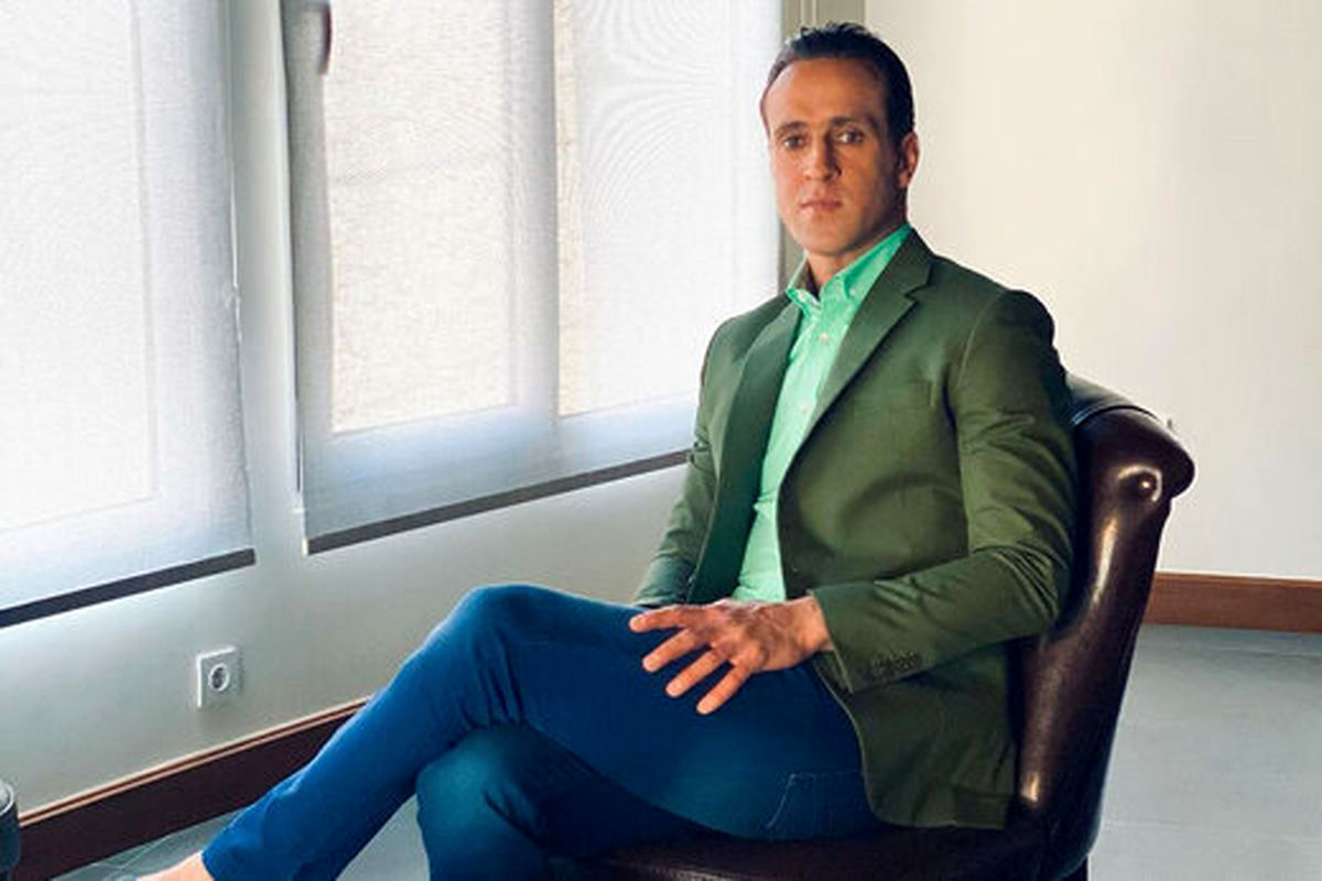 فیلم| پلمب ویلای علی کریمی برداشته شد؛ مطالبه مردمی از قوه قضاییه برای مصادره اموال لیدر اغتشاشات 1401 فیلم| پلمب ویلای علی کریمی برداشته شد؛ مطالبه مردمی از قوه قضاییه برای مصادره اموال لیدر اغتشاشات 1401 | دیلی فوتبال