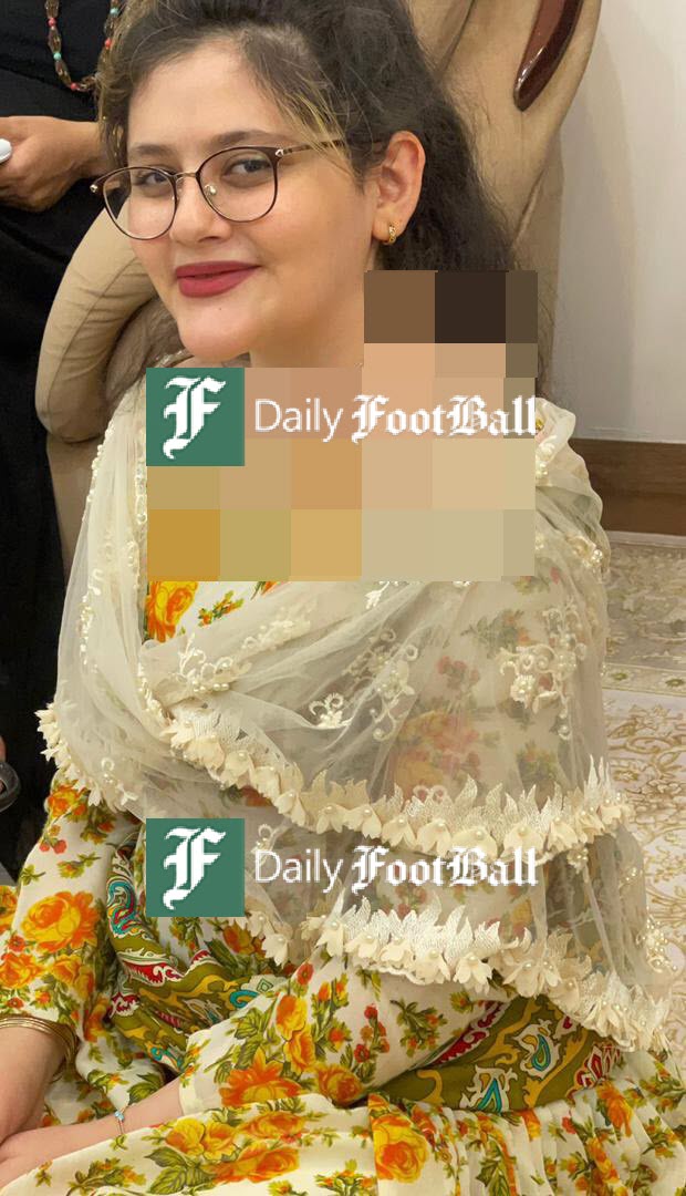 عکس دیده نشده از مهسا امینی در جمع خانوادگی | دیلی فوتبال