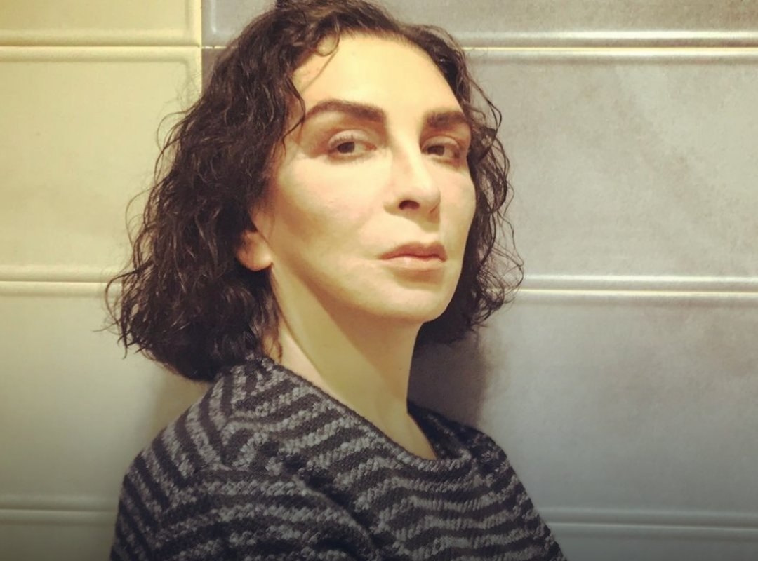 عکس| کشف حجاب افسانه بایگان در 61 سالگی؛ واکنش کاربران به تصاویر بدون حجاب: مگر پیش از این حجابی هم داشتید؟! | دیلی فوتبال