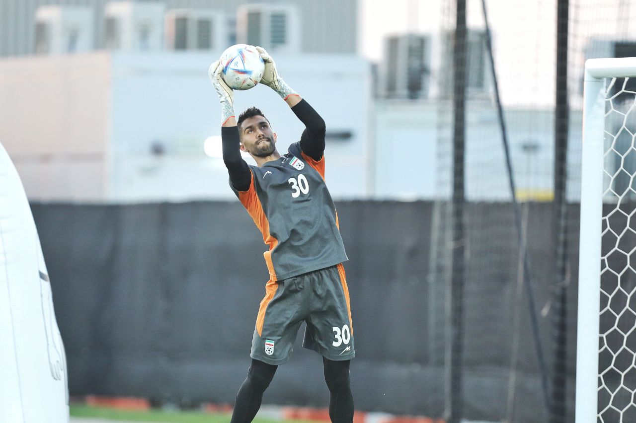 محرومیت حسین حسینی قطعی شد؛ دروازه بان استقلال بازی با تراکتور را از دست داد محرومیت حسین حسینی قطعی شد؛ دروازه بان استقلال بازی با تراکتور را از دست داد | دیلی فوتبال