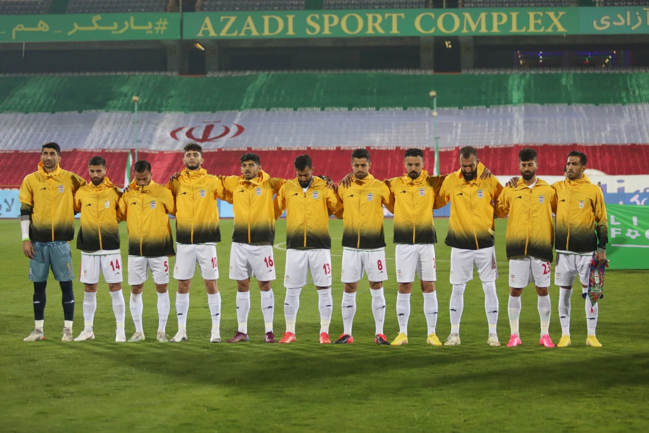 عکس| مهدی ترابی و وحید امیری تنها بازیکنان ایران که «سرود ملی» خواندند؛ پیش بینی دیلی فوتبال درست از آب درآمد عکس| مهدی ترابی و وحید امیری تنها بازیکنان ایران که «سرود ملی» خواندند؛ پیش بینی دیلی فوتبال درست از آب درآمد | دیلی فوتبال