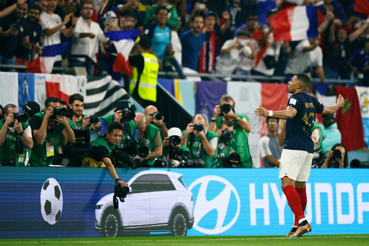 نتایج و جدول رده بندی گروه D جام جهانی در پایان بازی های دوم| فرانسه صدرنشین شد؛ نبرد استرالیا و دانمارک برای صعود نتایج و جدول رده بندی گروه D جام جهانی در پایان بازی های دوم| فرانسه صدرنشین شد؛ نبرد استرالیا و دانمارک برای صعود | دیلی فوتبال