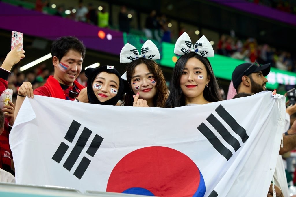 نتایج و جدول نهایی گروه H جام جهانی در پایان بازی های گروهی| صعود پرتغال و کره جنوبی به مرحله حذفی جام جهانی نتایج و جدول نهایی گروه H جام جهانی در پایان بازی های گروهی| صعود پرتغال و کره جنوبی به مرحله حذفی جام جهانی | دیلی فوتبال