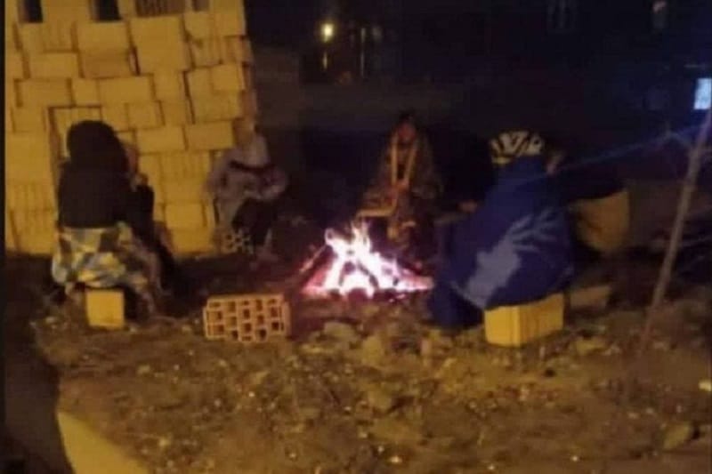 عکس| وضعیت ناراحت کننده مردم شهرستان خوی پس از زلزله بهمن 1401 عکس| وضعیت ناراحت کننده مردم شهرستان خوی پس از زلزله بهمن 1401 | دیلی فوتبال