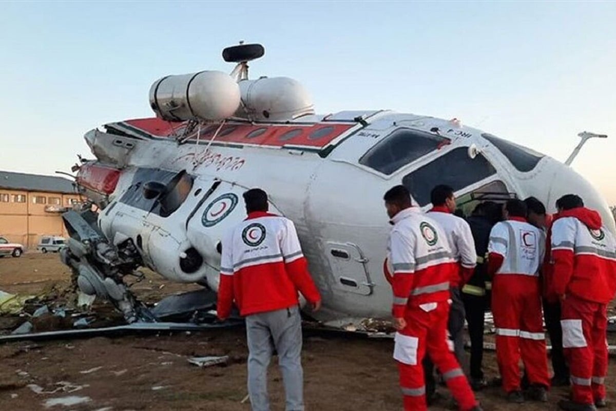 فیلم| لحظه سقوط بالگرد وزیر ورزش در بافت از نمای نزدیک فیلم| لحظه سقوط بالگرد وزیر ورزش در بافت از نمای نزدیک | دیلی فوتبال