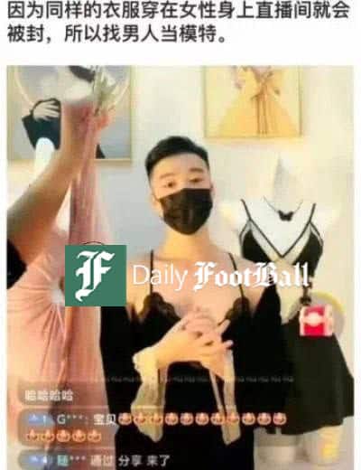 عکس| تصاویری خجالت آور از تبلیغ لباس زیر زنانه توسط مردان! عکس| تصاویری خجالت آور از تبلیغ لباس زیر زنانه توسط مردان! | دیلی فوتبال