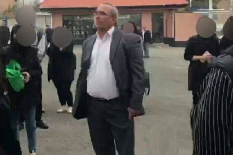 عکس| شعار «زن زندگی آزادی» زیر پای معاون حراست دانشگاه علامه طباطبایی عکس| شعار «زن زندگی آزادی» زیر پای معاون حراست دانشگاه علامه طباطبایی | دیلی فوتبال