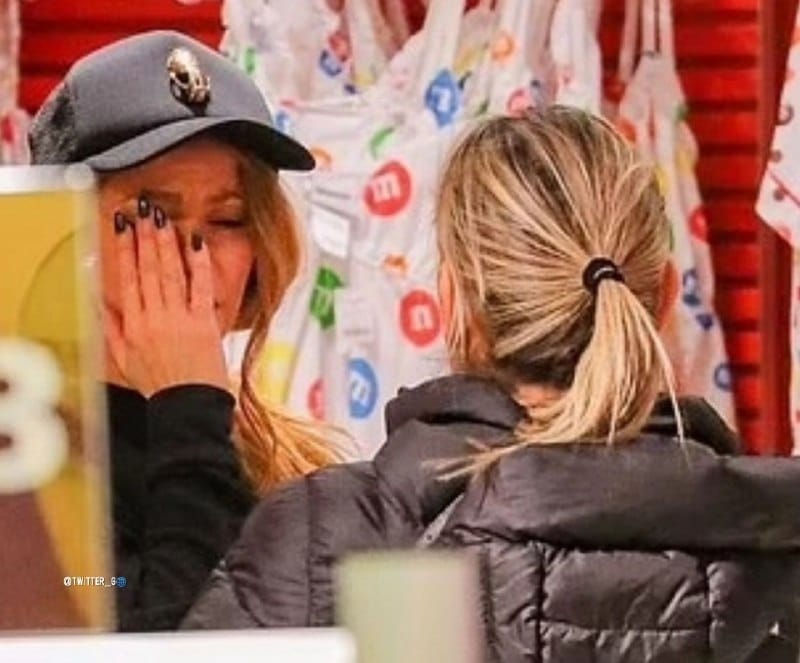 عکس| گریه شکیرا در فراق پیکه خبرساز شد | دیلی فوتبال