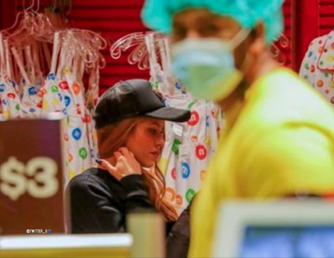 عکس| گریه شکیرا در فراق پیکه خبرساز شد | دیلی فوتبال