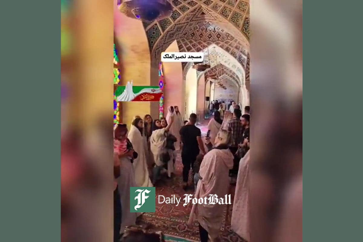 فیلم| هتک حرمت مسجد نصیرالملک شیراز؛ وضعیت عجیب حجاب در خانه خدا فیلم| هتک حرمت مسجد نصیرالملک شیراز؛ وضعیت عجیب حجاب در خانه خدا | دیلی فوتبال