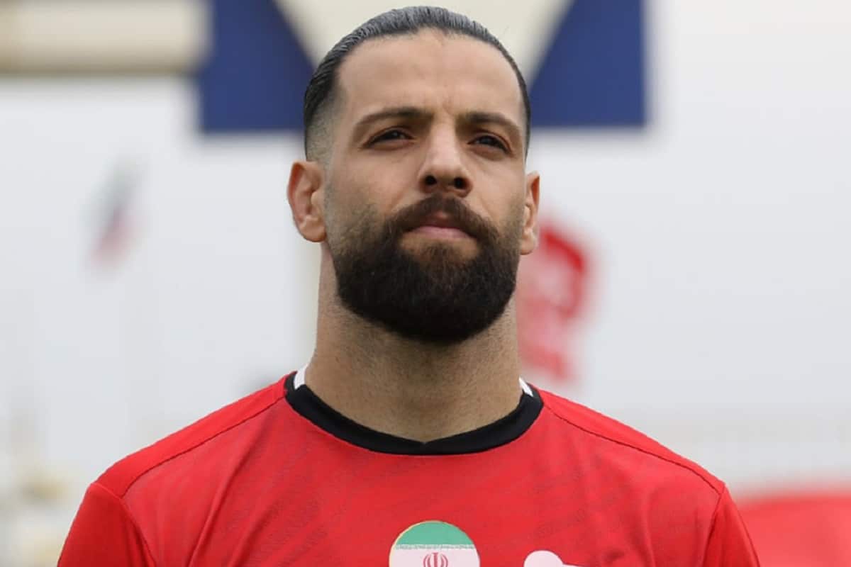 عکس| حرمت شکنی پرسپولیسی ها؛ محمد عباس زاده با این استوری هواداران پرسپولیس را خجالت زده کرد عکس| حرمت شکنی پرسپولیسی ها؛ محمد عباس زاده با این استوری هواداران پرسپولیس را خجالت زده کرد | دیلی فوتبال