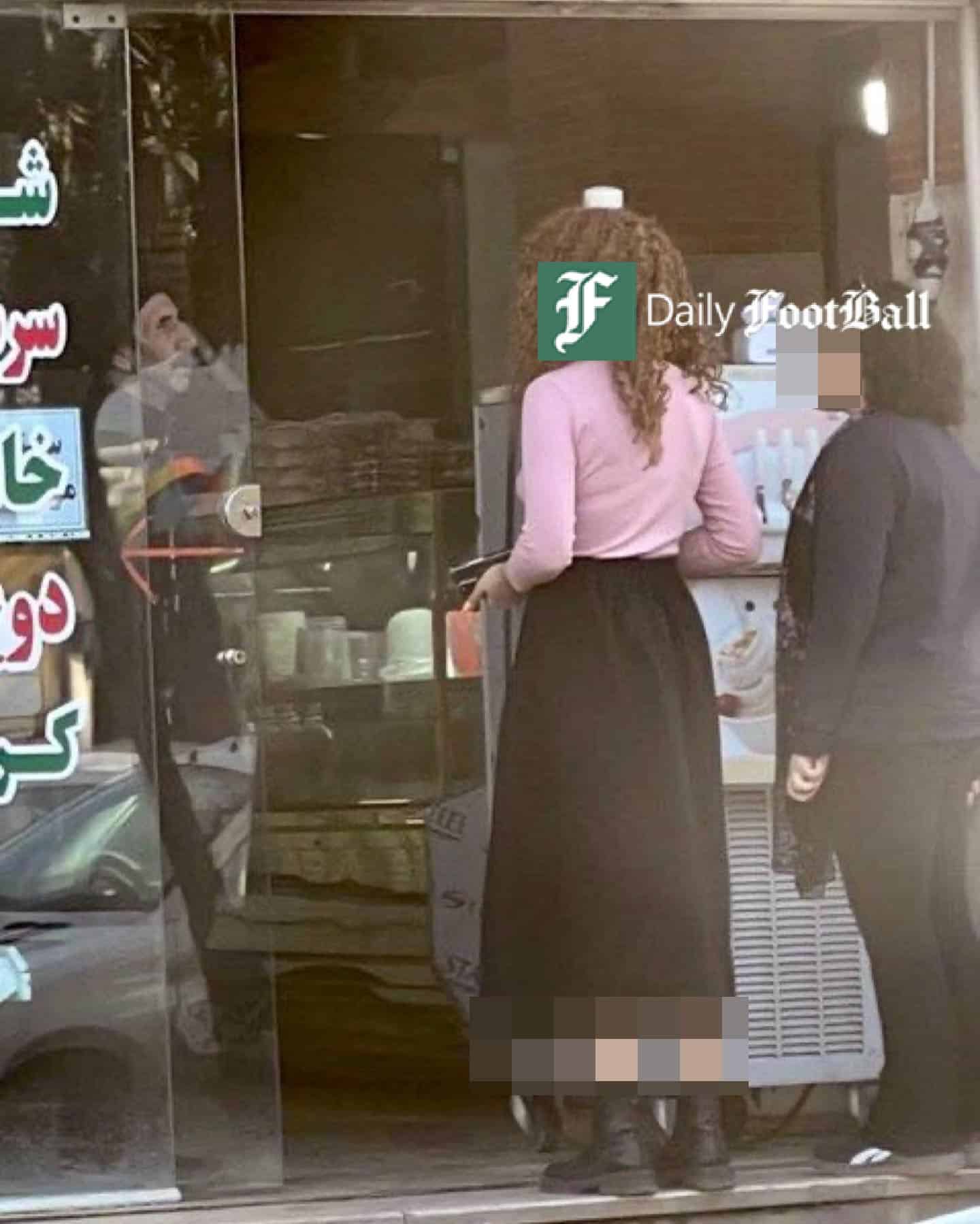 عکس| تصاویری شرم آور از برهنگی زنان بی حجاب در خیابان و مترو؛ مردم خواستار برخورد عاجل و قاطع | دیلی فوتبال