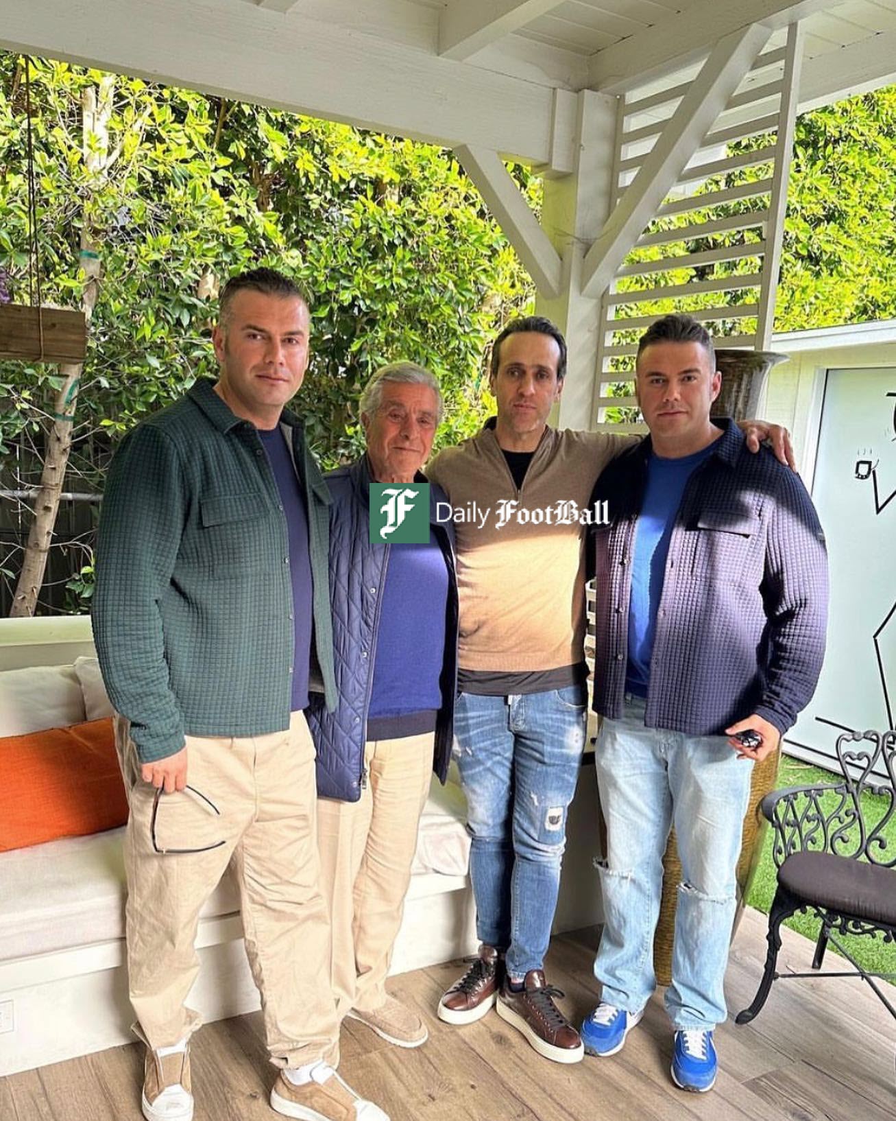 عکس| دیدار علی کریمی با بهروز وثوقی؛ اولین تصویر پس از مهاجرت به آمریکا | دیلی فوتبال