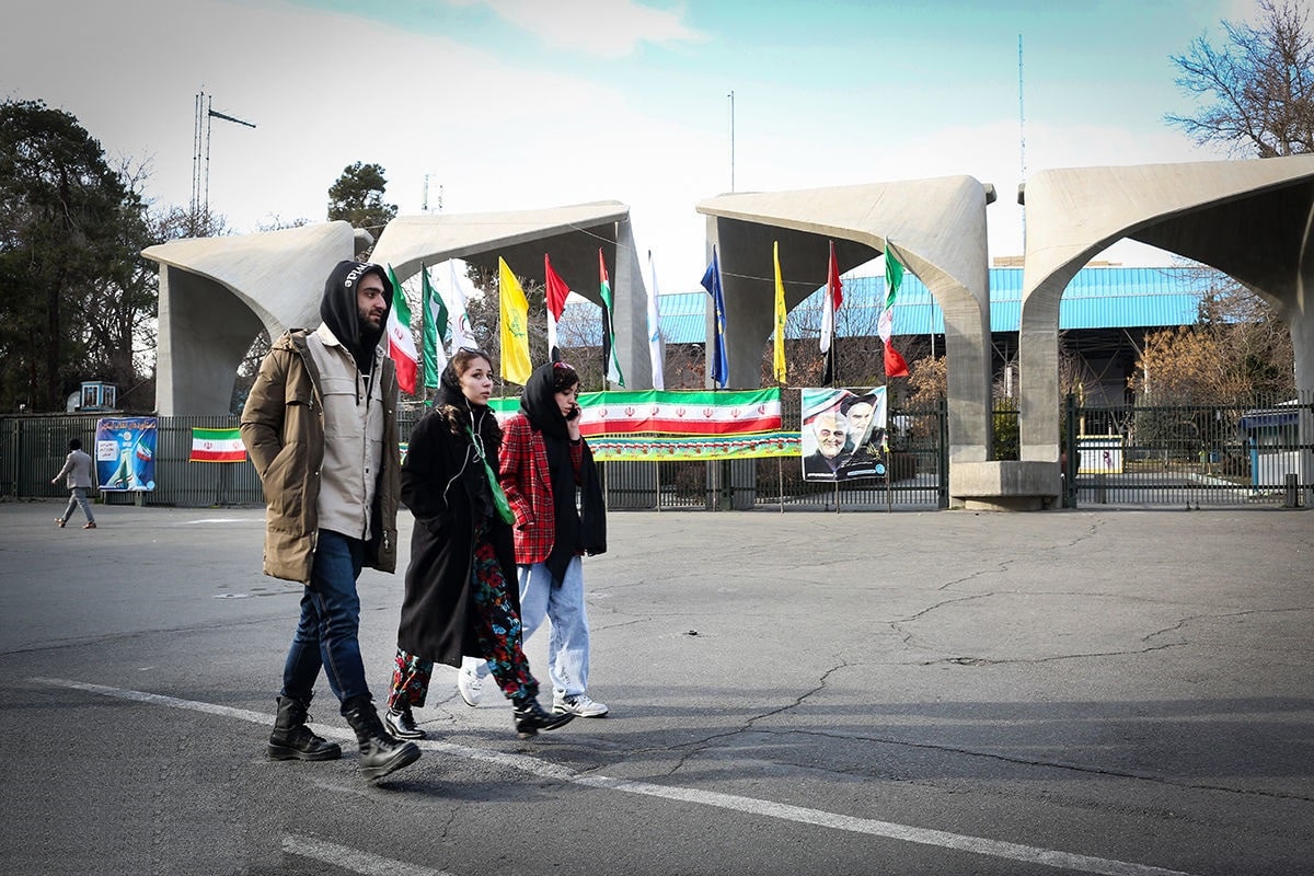 فیلم| تو دانشگاه باید چی پوشید؟ | دیلی فوتبال