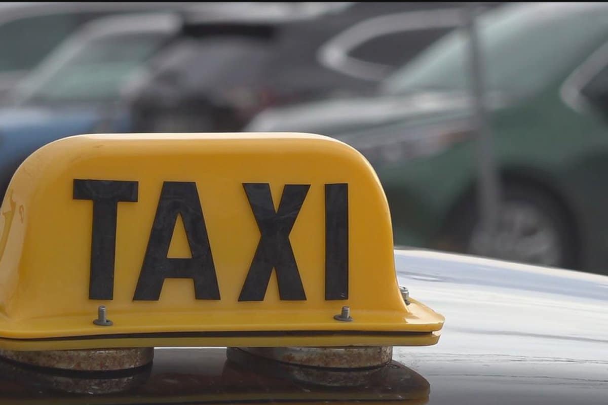 فیلم| مقایسه تاکسی گرفتن در ایران و آلمان؛ قابل توجه عاشقان اروپا فیلم| مقایسه تاکسی گرفتن در ایران و آلمان؛ قابل توجه عاشقان اروپا | دیلی فوتبال