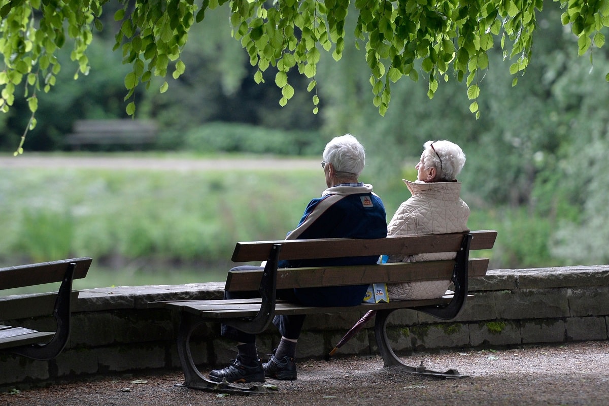 فیلم| قانون عجیب بازنشستگی در آلمان فیلم| قانون عجیب بازنشستگی در آلمان | دیلی فوتبال