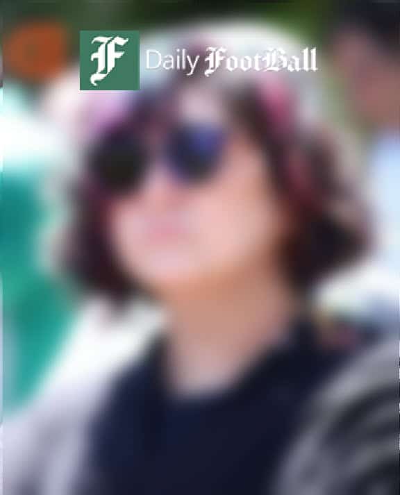 عکس| کشف حجاب باران کوثری در مراسم خاکسپاری حسام محمودی | دیلی فوتبال