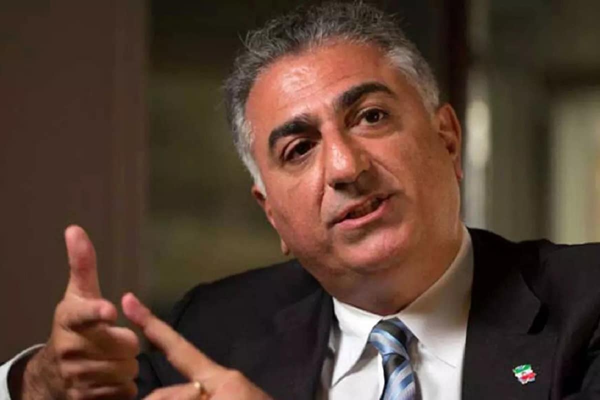 عکس| عقب نشینی رضا پهلوی از شعار زن زندگی آزادی | دیلی فوتبال