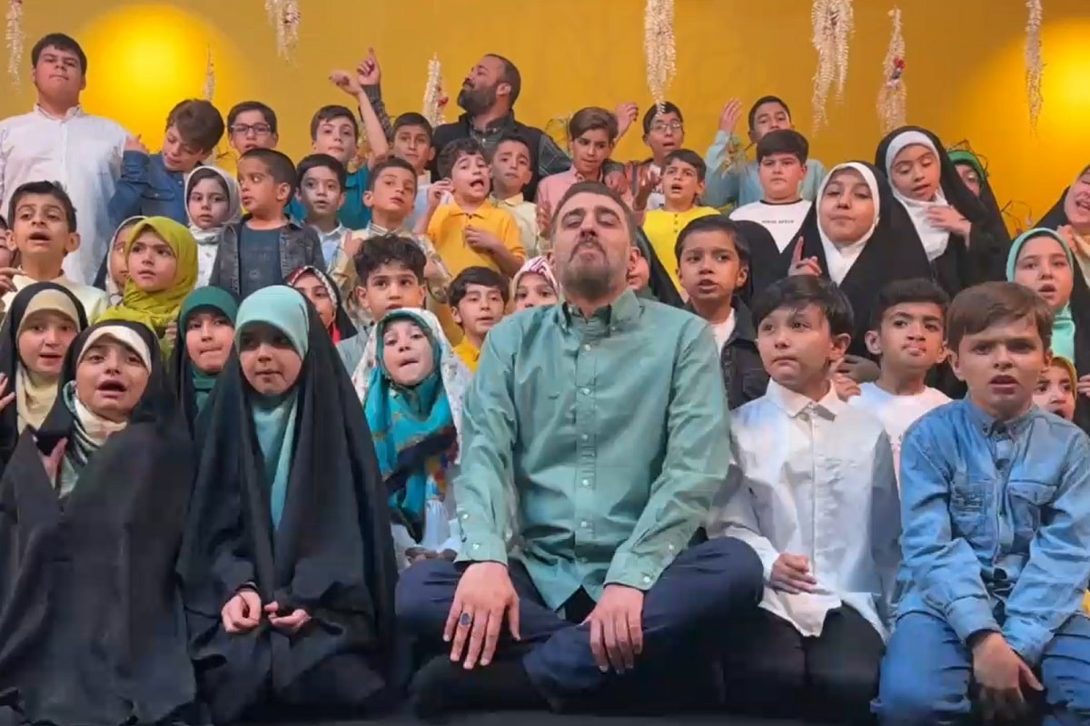 فیلم| سرود زیبای دهه نودی ها به مناسبت روز دختر 1402 | دیلی فوتبال