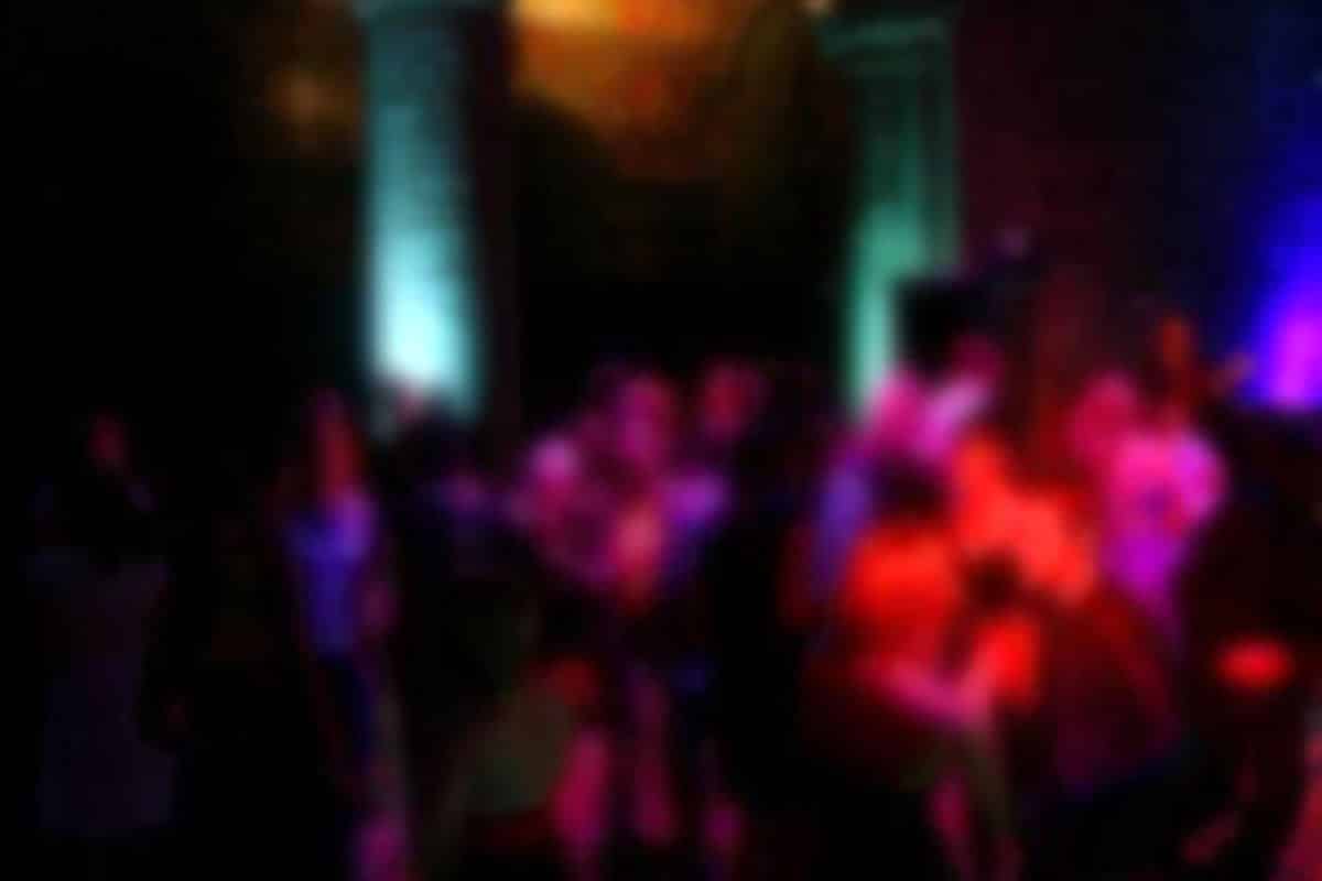 سوییچ پارتی چیست؟ سوییچ پارتی چیست؟ | دیلی فوتبال