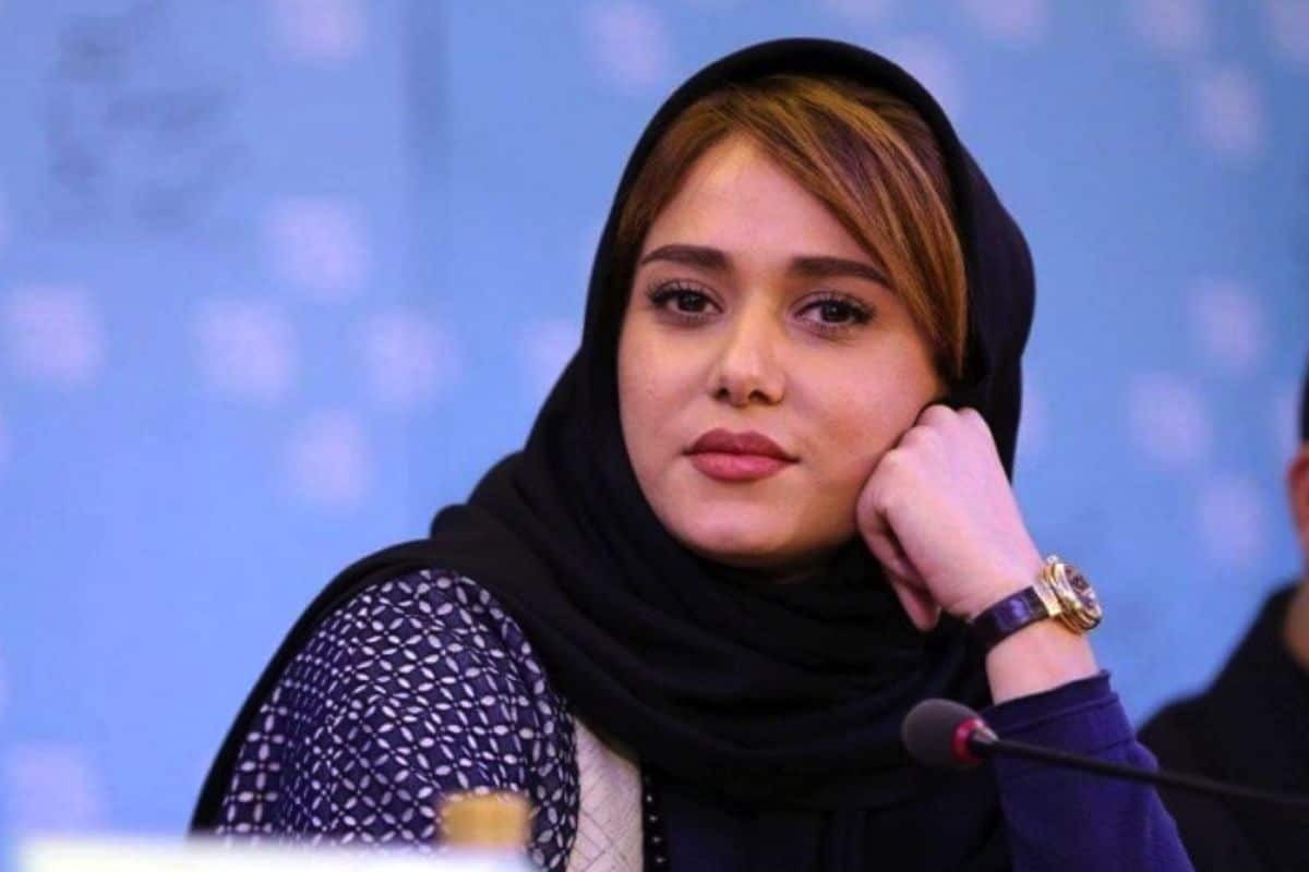 عکس| ترفند زیرکانه پریناز ایزدیار برای حجاب در انظار عمومی | دیلی فوتبال