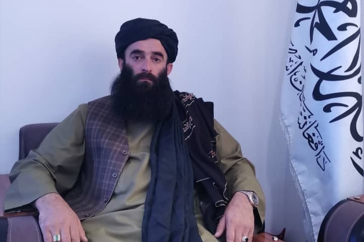 عکس| بستری شدن فرمانده طالبان که ایران را تهدید کرده بود عکس| بستری شدن فرمانده طالبان که ایران را تهدید کرده بود | دیلی فوتبال