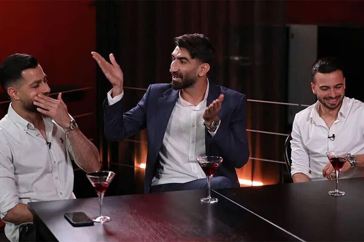 عکس| عادی سازی خوردن مشروبات الکلی در برنامه عادل فردوسی پور عکس| عادی سازی خوردن مشروبات الکلی در برنامه عادل فردوسی پور | دیلی فوتبال