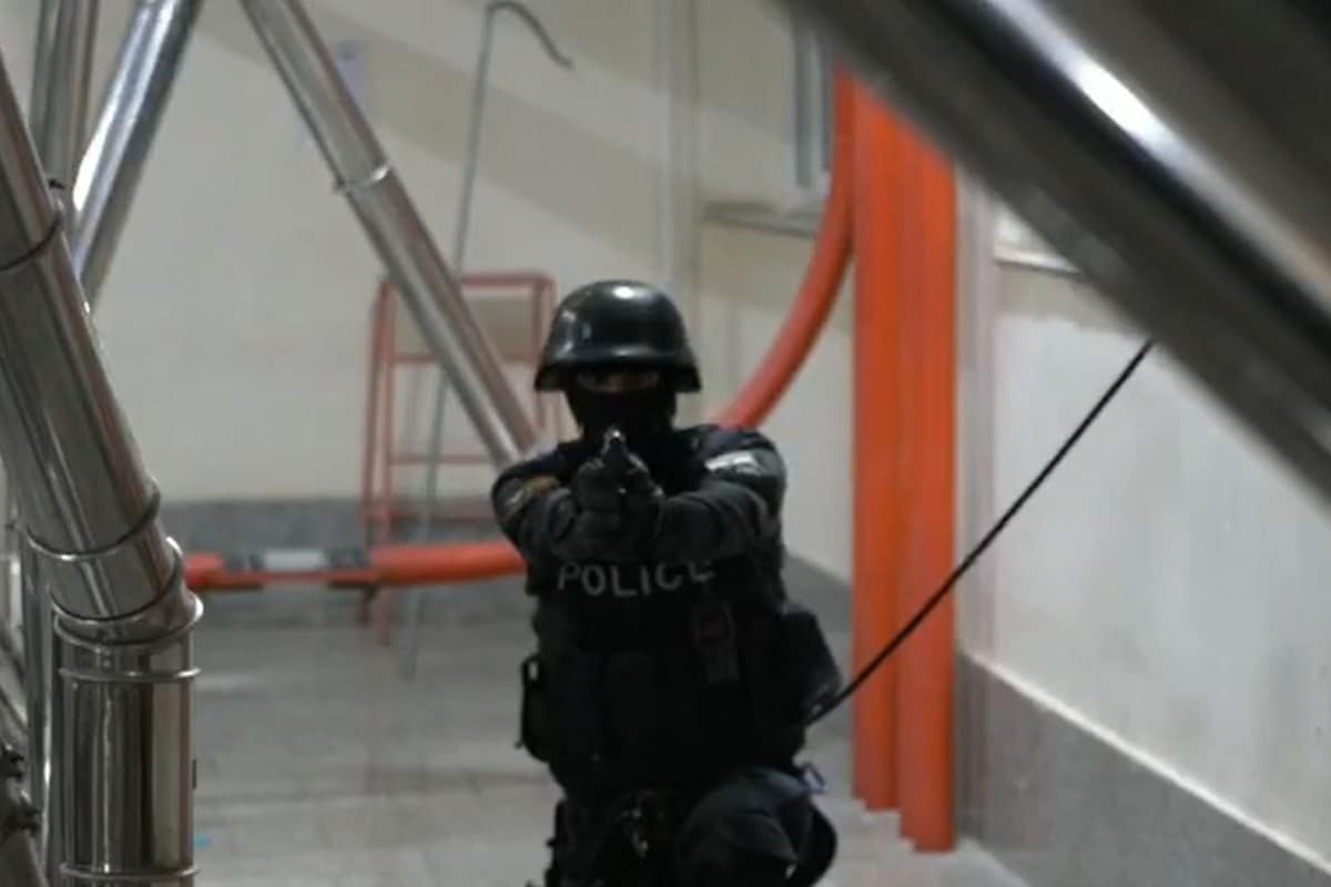 فیلم| تمرینات دیدنی نیروهای ویژه پاد وحشت (نوپو) برای رهایی گروگان فیلم| تمرینات دیدنی نیروهای ویژه پاد وحشت (نوپو) برای رهایی گروگان | دیلی فوتبال