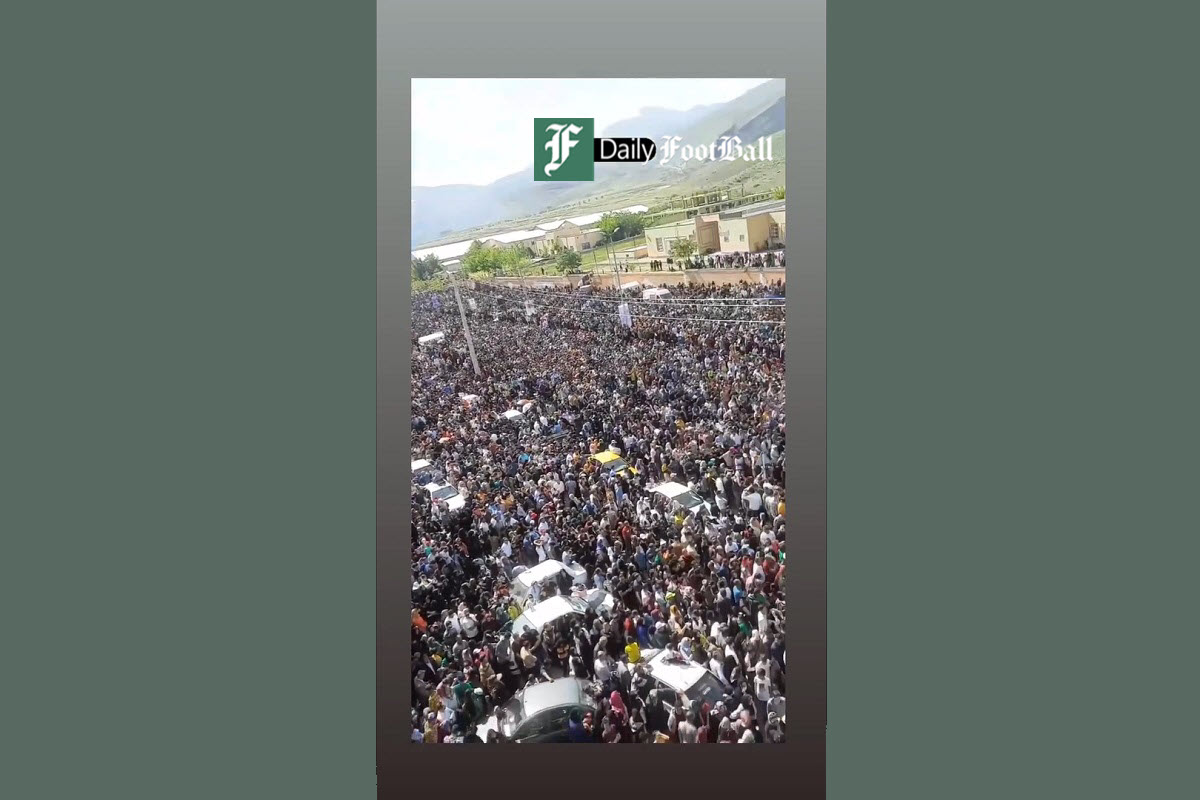 فیلم| استقبال بی نظیر مردم از همایش پیاده روی خانوادگی در شهرستان ماکو فیلم| استقبال بی نظیر مردم از همایش پیاده روی خانوادگی در شهرستان ماکو | دیلی فوتبال