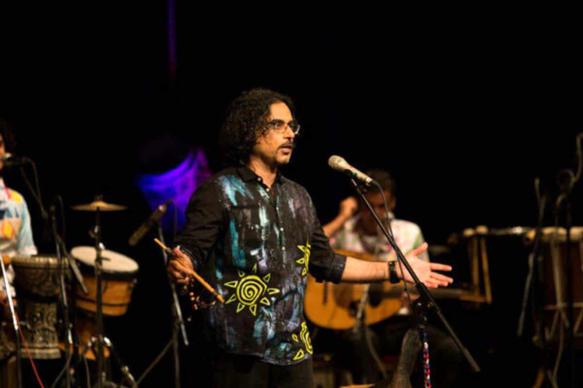 فیلم| جنجال در تالار وحدت؛ رقص و شادی عجیب در کنسرت لیان فیلم| جنجال در تالار وحدت؛ رقص و شادی عجیب در کنسرت لیان | دیلی فوتبال