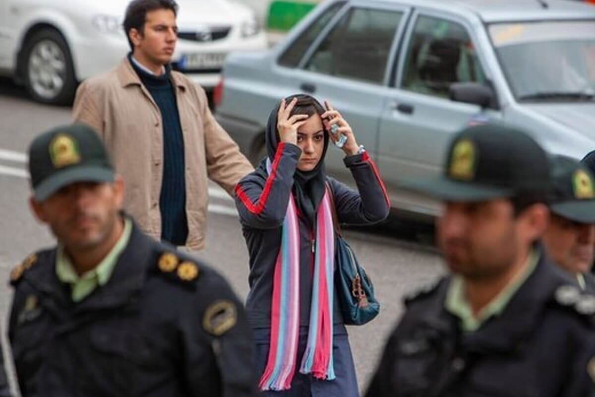 فیلم| حجاب زنان برای تحریک نشدن مردان است؟ | دیلی فوتبال