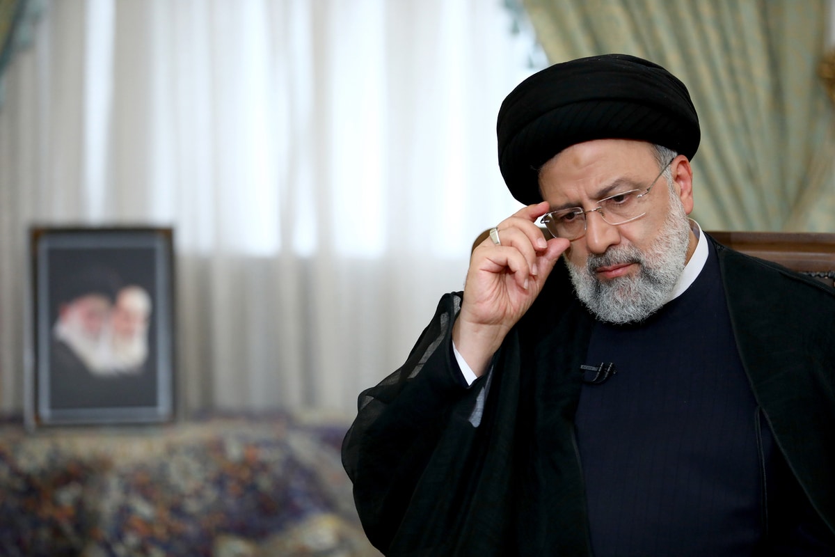 فیلم| واکنش جالب رئیسی به ادعای یک نماینده مجلس فیلم| واکنش جالب رئیسی به ادعای یک نماینده مجلس | دیلی فوتبال