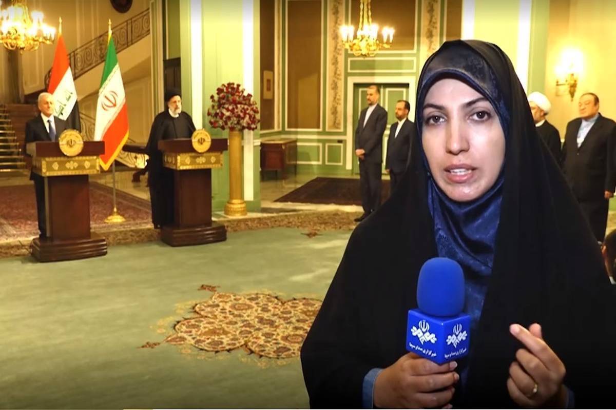 فیلم| گاف تاریخی آمنه سادات ذبیح پور در حضور رئیسی فیلم| گاف تاریخی آمنه سادات ذبیح پور در حضور رئیسی | دیلی فوتبال