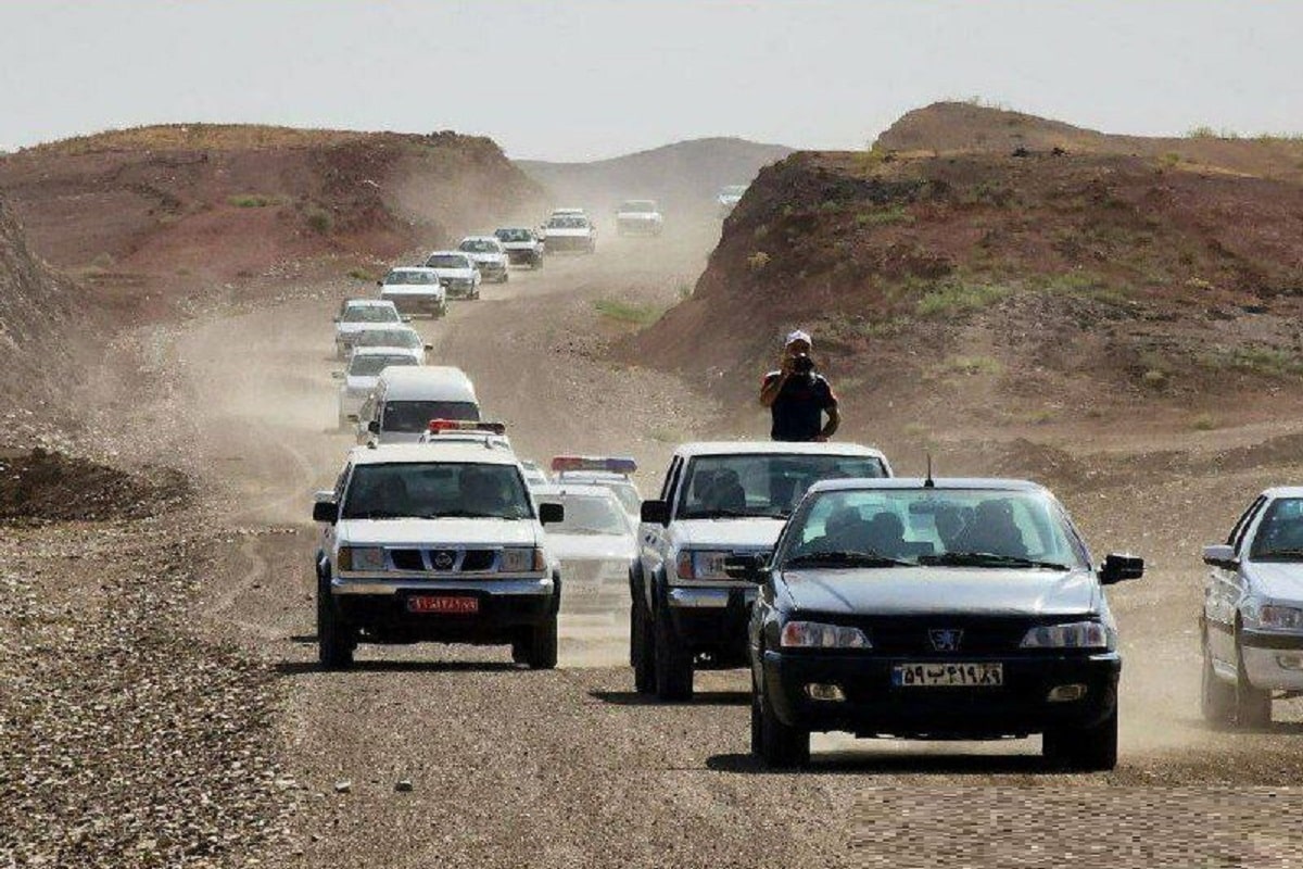 عکس| اسکورت عجیب استاندار قزوین و نماینده مجلس در تاکستان | دیلی فوتبال