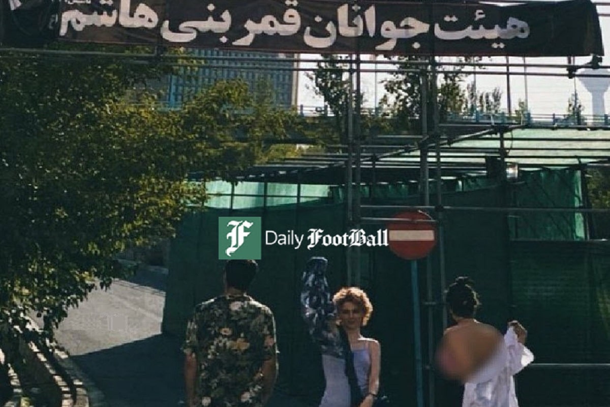 عکس| برهنگی و هنجارشکنی زنان بی حجاب مقابل هیئت عزاداری خشم کاربران را برانگیخت عکس| برهنگی و هنجارشکنی زنان بی حجاب مقابل هیئت عزاداری خشم کاربران را برانگیخت | دیلی فوتبال