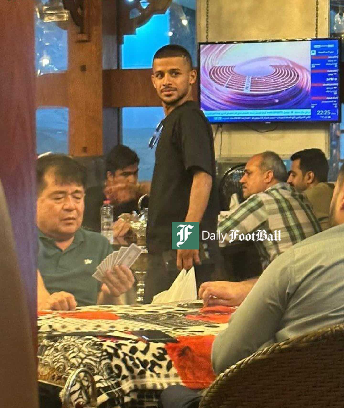 فیلم| فرهاد مجیدی و مهدی قایدی در قمار خانه ای در دبی فیلم| فرهاد مجیدی و مهدی قایدی در قمار خانه ای در دبی | دیلی فوتبال