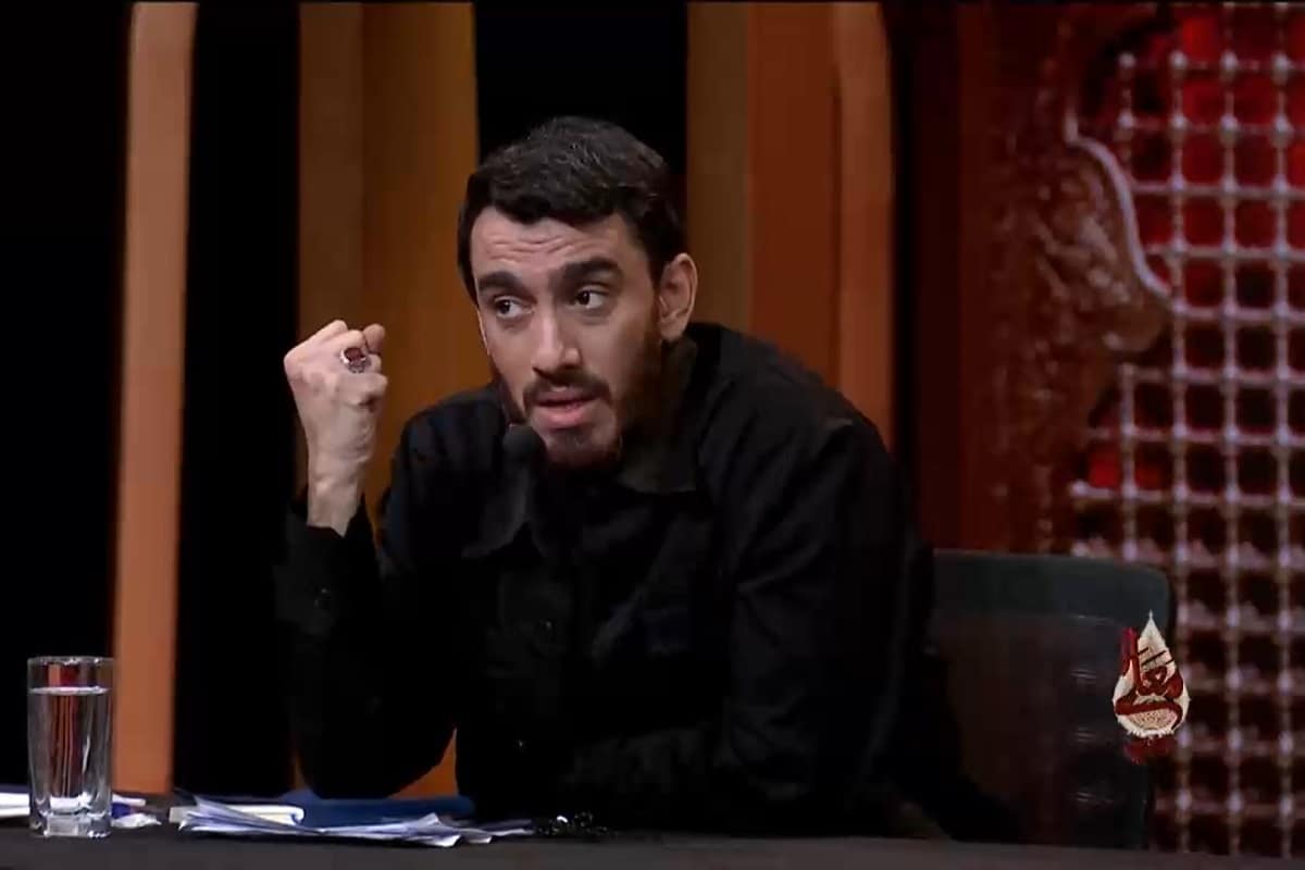 فیلم| عصبانیت شدید مداح معروف از ظریف و روحانی و ترک برنامه معلی | دیلی فوتبال