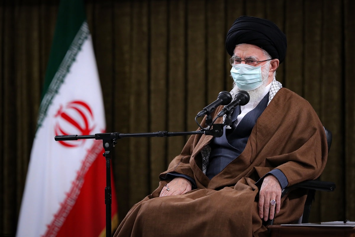 فیلم| نظر صریح رهبر انقلاب درباره خودروسازان داخلی فیلم| نظر صریح رهبر انقلاب درباره خودروسازان داخلی | دیلی فوتبال