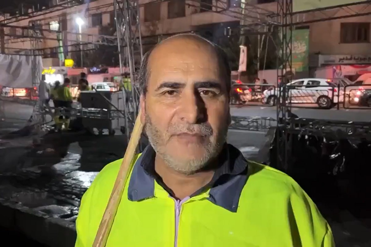 فیلم| واکنش پاکبان ها به جمع آوری زباله های جشن غدیر 1402 | دیلی فوتبال