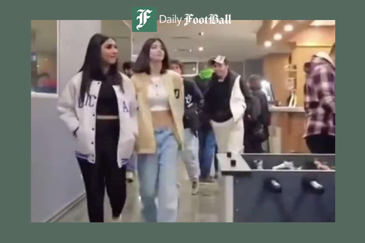 فیلم| اینجا لاس وگاس نیست؛ پاساژگردی دختران بی حجاب و برهنه در بالاشهر تهران فیلم| اینجا لاس وگاس نیست؛ پاساژگردی دختران بی حجاب و برهنه در بالاشهر تهران | دیلی فوتبال